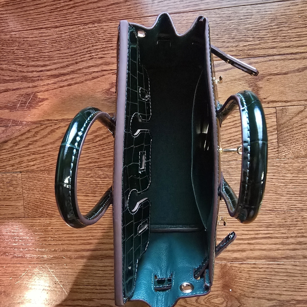 Source Unknown Dark Green Crocodile-Embossed Satc… - image 6